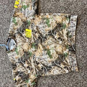 Camo TILLYS sweater sz M